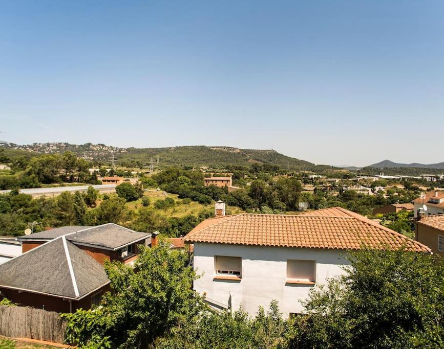 20 Min From Bcn- Charming House W/ Pool & Bbq Area Villa Cervelló Dış mekan fotoğraf